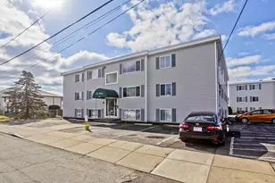 239 Glasgow St, Fall River, MA 02721 - Photo 3