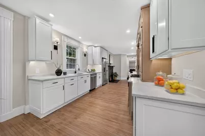 162 High St, Danvers, MA 01923 - Photo 5