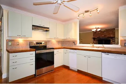 144 Parmenter Road, Hudson, MA 01749 - Photo 17