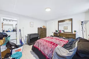 826 County St, New Bedford, MA 02740 - Photo 13