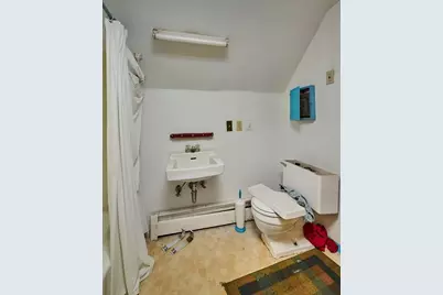 135 School St, Greenfield, MA 01301 - Photo 23