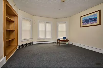 135 School St, Greenfield, MA 01301 - Photo 5