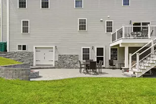 147 Roosevelt St, Fitchburg, MA 01420 - Photo 37