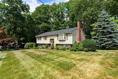 25 Lisa Lane, Reading, MA 01867 - Photo 3