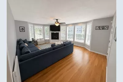 571 Freeport St #2, Boston, MA 02122 - Photo 3