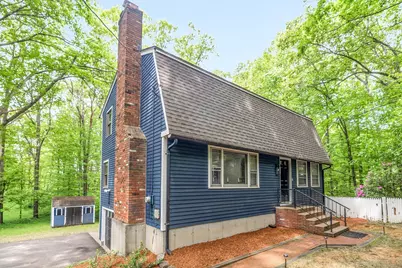 9 Colonial Rd, Sutton, MA 01590 - Photo 1