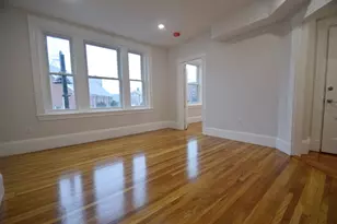 31 Harvard St, Brookline, MA 02445 - Photo 3