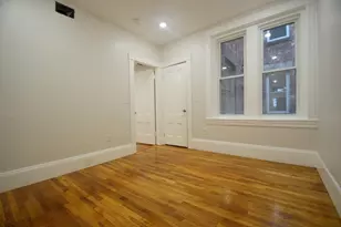 31 Harvard St, Brookline, MA 02445 - Photo 9