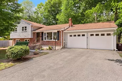 35 Rustic Dr, Weymouth, MA 02190 - Photo 5