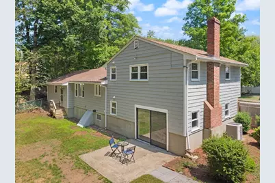 35 Rustic Dr, Weymouth, MA 02190 - Photo 3