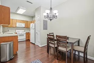 19 Hampshire Rd, Methuen, MA 01844 - Photo 5