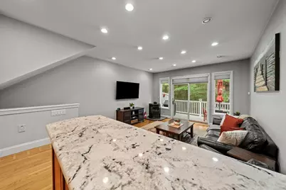 703 Sherwood Forest Ln #703, Saugus, MA 01906 - Photo 11