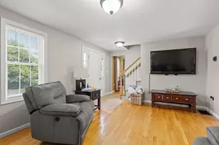 413 Huttleston Ave, Fairhaven, MA 02719 - Photo 9