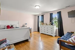 413 Huttleston Ave, Fairhaven, MA 02719 - Photo 17