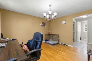 413 Huttleston Ave, Fairhaven, MA 02719 - Photo 5