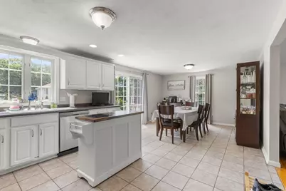 413 Huttleston Ave, Fairhaven, MA 02719 - Photo 3