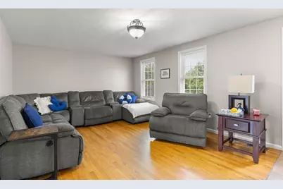 413 Huttleston Ave, Fairhaven, MA 02719 - Photo 7