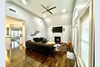 259 Oakwood Ave, Revere, MA 02151 - Photo 17