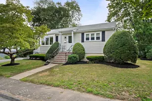 29 Thayer Cir, Randolph, MA 02368 - Photo 1