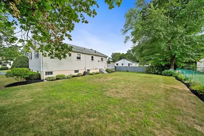 29 Thayer Cir, Randolph, MA 02368 - Photo 25