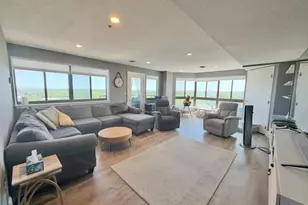 200 Burhkall, Weymouth, MA 02190 - Photo 3