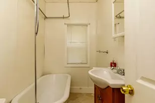 206 Union St, Leominster, MA 01453 - Photo 9
