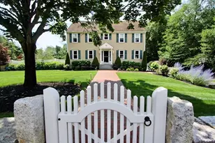 10 Stoneybrook Dr, Bridgewater, MA 02324 - Photo 1