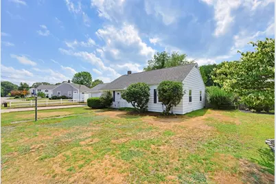 258 Walnut St, Braintree, MA 02184 - Photo 3