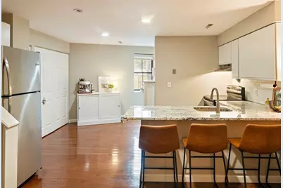 356-358 Main St #12, Boston, MA 02129 - Photo 3