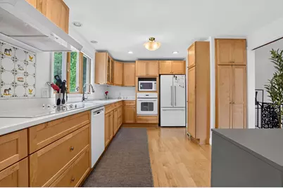 29 Brook Street, Wellesley, MA 02482 - Photo 11