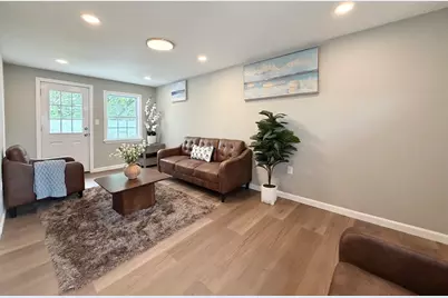 87 Vezina Ave, Leominster, MA 01453 - Photo 5