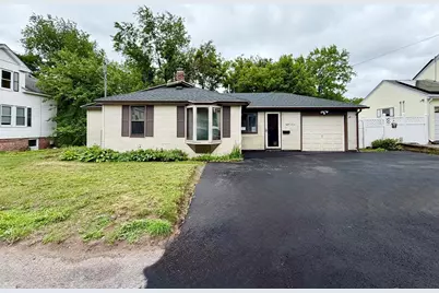 87 Vezina Ave, Leominster, MA 01453 - Photo 1