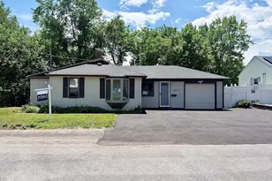 87 Vezina Ave, Leominster, MA 01453 - Photo 1