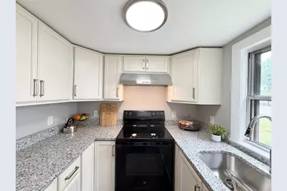 87 Vezina Ave, Leominster, MA 01453 - Photo 13