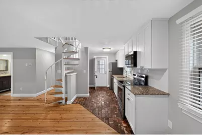 12 State Rd #2E, Plymouth, MA 02360 - Photo 3
