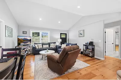 32 Nelson St, Warren, MA 01083 - Photo 15