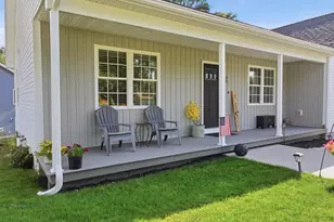 32 Nelson St, Warren, MA 01083 - Photo 3