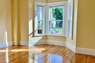 26 Abbott St, Beverly, MA 01915 - Photo 5