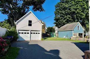 26 Abbott St, Beverly, MA 01915 - Photo 25