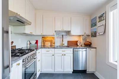 21 Harvard St #4, Boston, MA 02129 - Photo 7