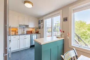 21 Harvard St, Boston, MA 02129 - Photo 5