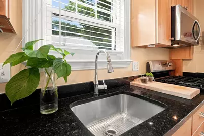 391 Lynnfield Street, Lynn, MA 01904 - Photo 7