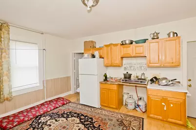 34 E.School St, West Springfield, MA 01089 - Photo 9