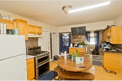 34 E.School St, West Springfield, MA 01089 - Photo 15