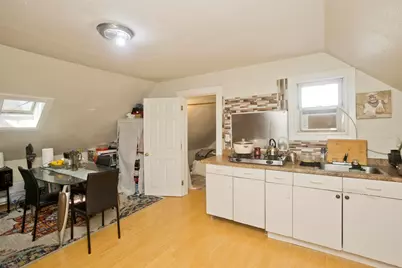 34 E.School St, West Springfield, MA 01089 - Photo 17