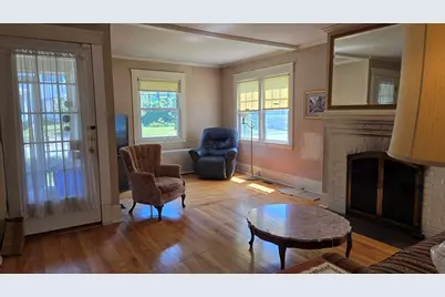 21 Arbutus Road, Worcester, MA 01606 - Photo 9