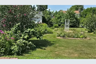 21 Arbutus Road, Worcester, MA 01606 - Photo 5