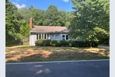 41 West St, Foxboro, MA 02035 - Photo 1