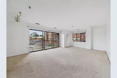 3920 Mystic Valley Pkwy #118, Medford, MA 02155 - Photo 9