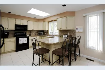 12 Amanda Rd, Freetown, MA 02702 - Photo 7